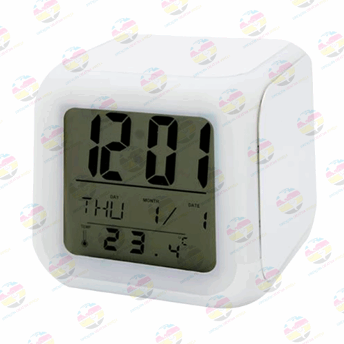 Reloj despertador con led